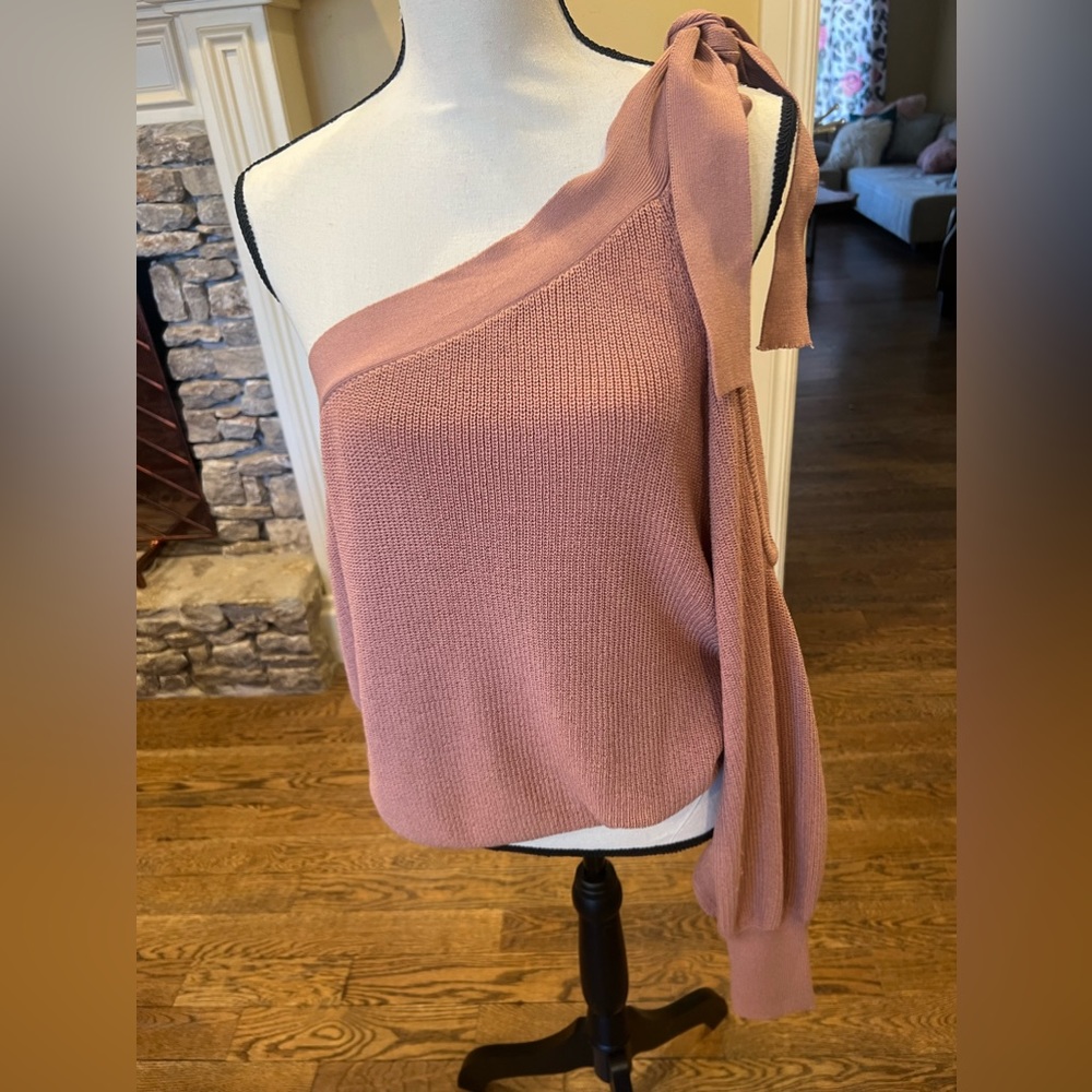 Express One-Shoulder Tie-Sleeve Sweater in Dusty Rose